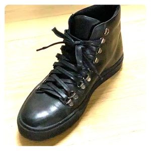 KENNETH COLE black  hi tops, leather like new.